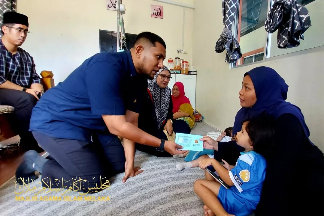 Agihan Zakat Turun Menziarahi Dan Bertanya Khabar Adik Anggun Cempaka