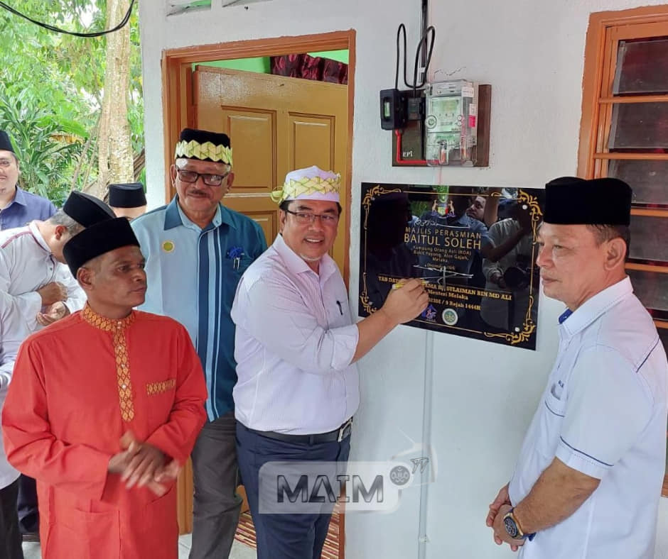 saudara-muslim-kita-kerana-menerima-sebuah-rumah-baharu-yang-telah-di-rasmikan-oleh-ketua-menteri-2